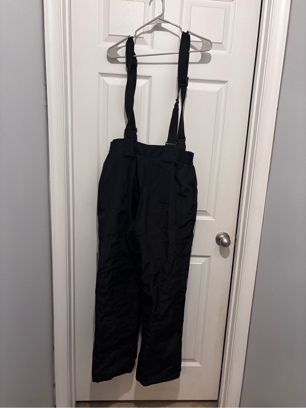The north face snow bibs - Picture 3 of 5
